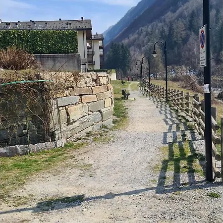 La Casa Sul Fiume *